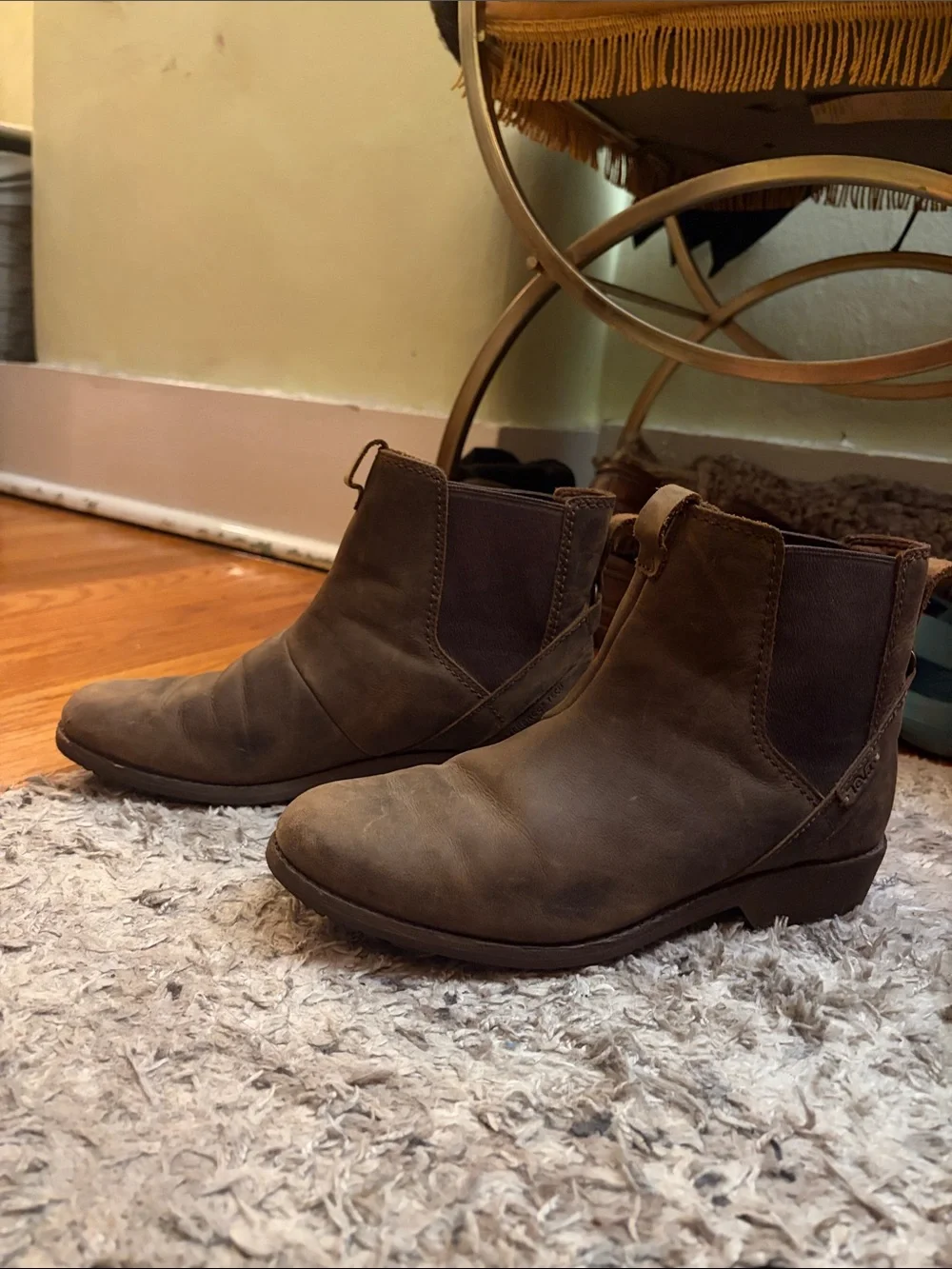 Teva women’s size 7.5 Leather Mid Ellery Pull On, Bison,waterproof